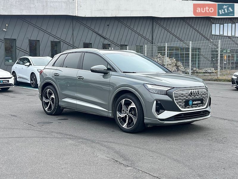 Внедорожник / Кроссовер Audi Q4 e-tron 2024 в Львове