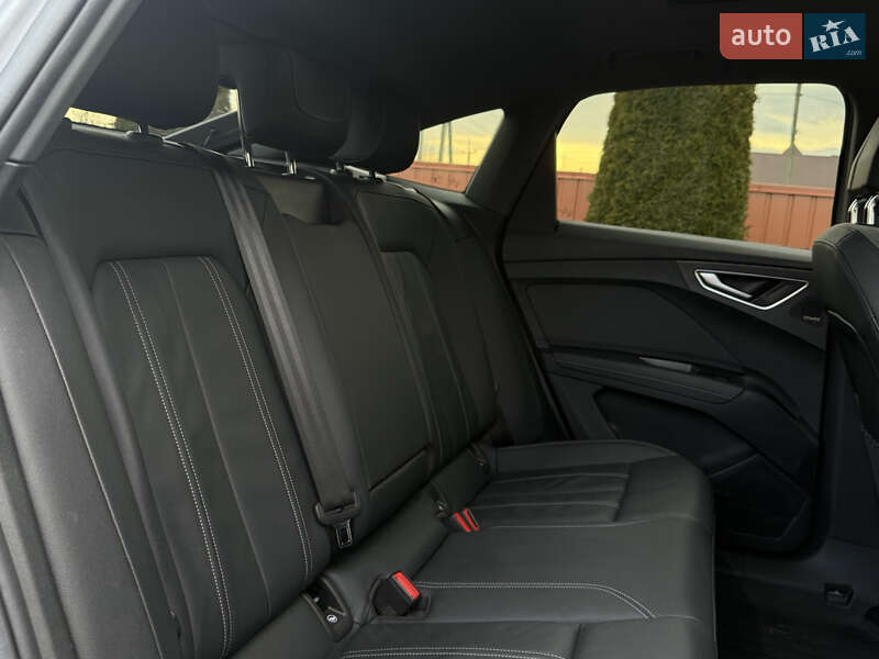 Внедорожник / Кроссовер Audi Q4 Sportback e-tron 2022 в Коломые
