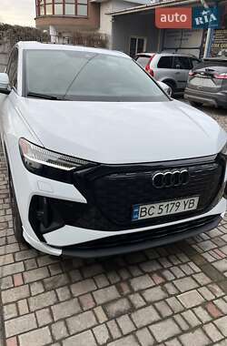 Позашляховик / Кросовер Audi Q4 Sportback e-tron 2023 в 
