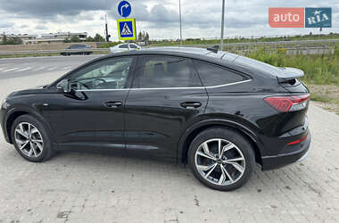 Внедорожник / Кроссовер Audi Q4 Sportback e-tron 2022 в 
