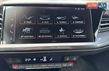 Внедорожник / Кроссовер Audi Q4 Sportback e-tron 2022 в 