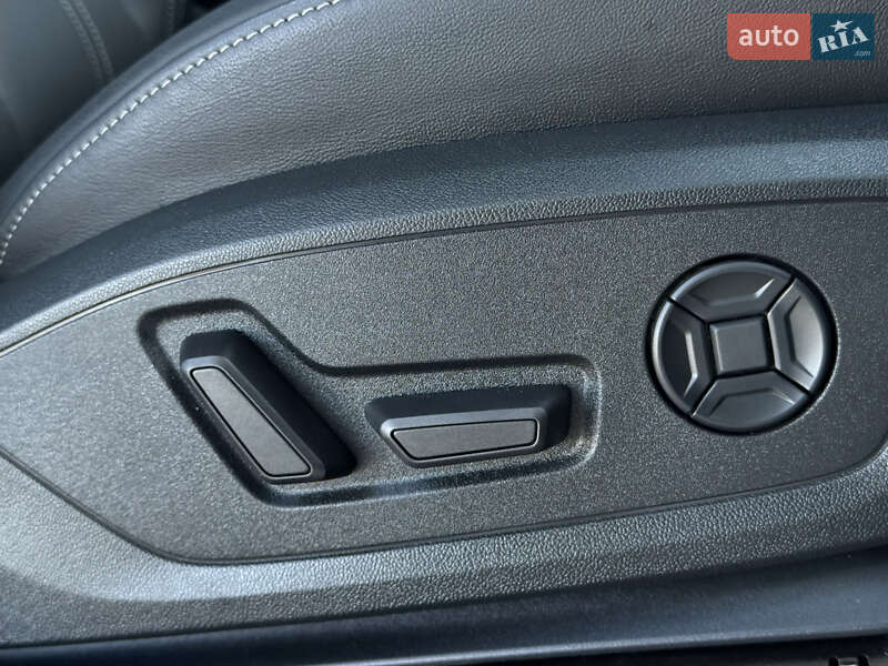 Внедорожник / Кроссовер Audi Q4 Sportback e-tron 2023 в Николаеве