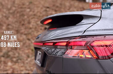 Позашляховик / Кросовер Audi Q4 Sportback e-tron 2022 в 