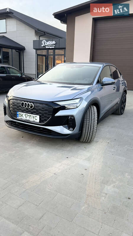 Внедорожник / Кроссовер Audi Q4 Sportback e-tron 2022 в Березному