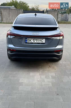 Внедорожник / Кроссовер Audi Q4 Sportback e-tron 2022 в 