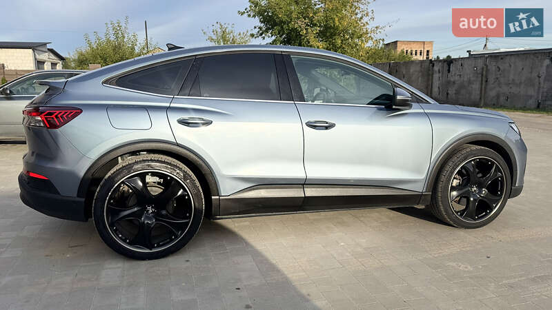 Внедорожник / Кроссовер Audi Q4 Sportback e-tron 2022 в Березному