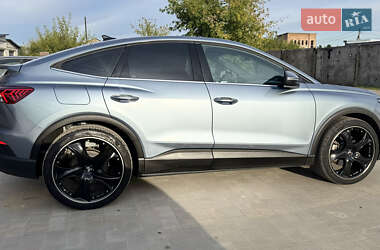 Внедорожник / Кроссовер Audi Q4 Sportback e-tron 2022 в 