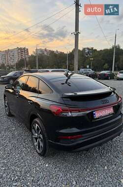 Внедорожник / Кроссовер Audi Q4 Sportback e-tron 2023 в 