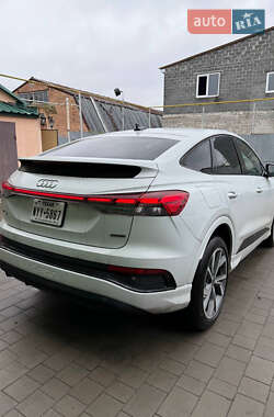Внедорожник / Кроссовер Audi Q4 Sportback e-tron 2023 в 