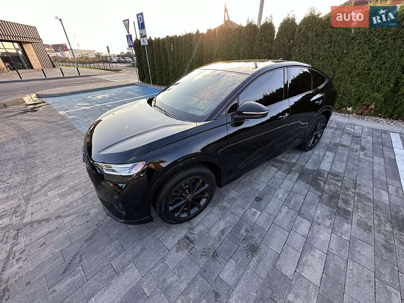 Внедорожник / Кроссовер Audi Q4 Sportback e-tron 2022 в 