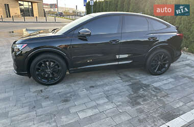 Внедорожник / Кроссовер Audi Q4 Sportback e-tron 2022 в 