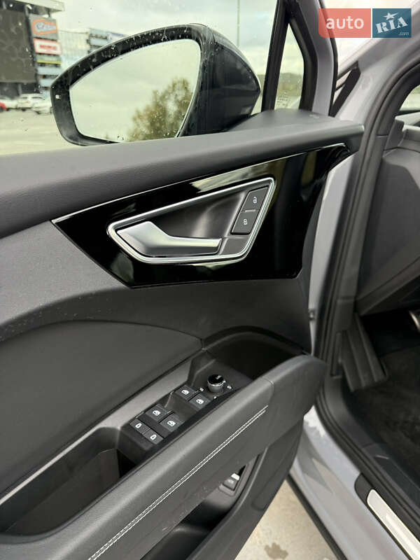 Позашляховик / Кросовер Audi Q4 Sportback e-tron 2022 в Києві
