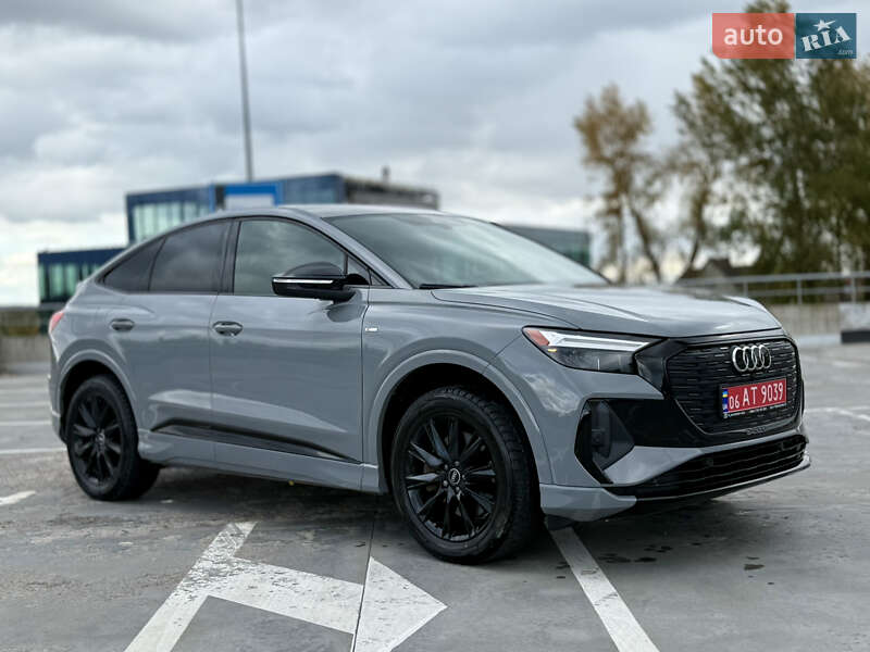 Позашляховик / Кросовер Audi Q4 Sportback e-tron 2022 в Києві
