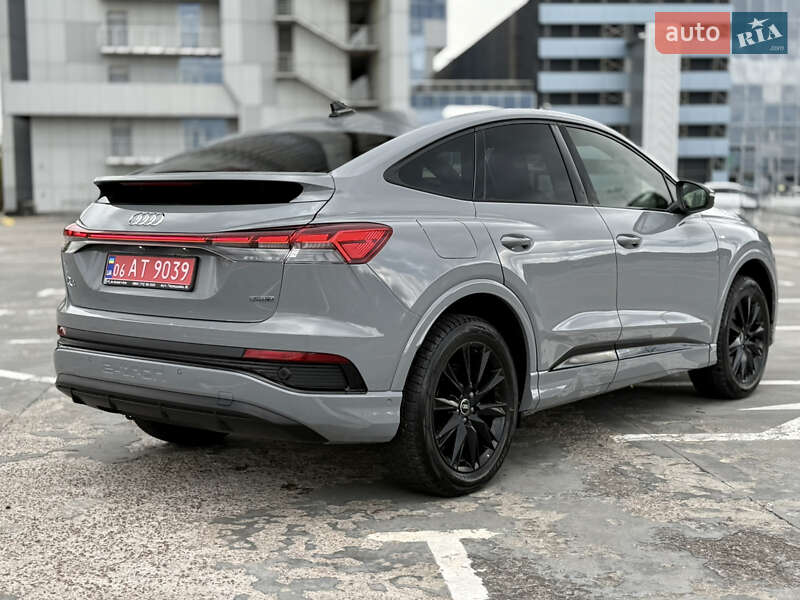 Позашляховик / Кросовер Audi Q4 Sportback e-tron 2022 в Києві