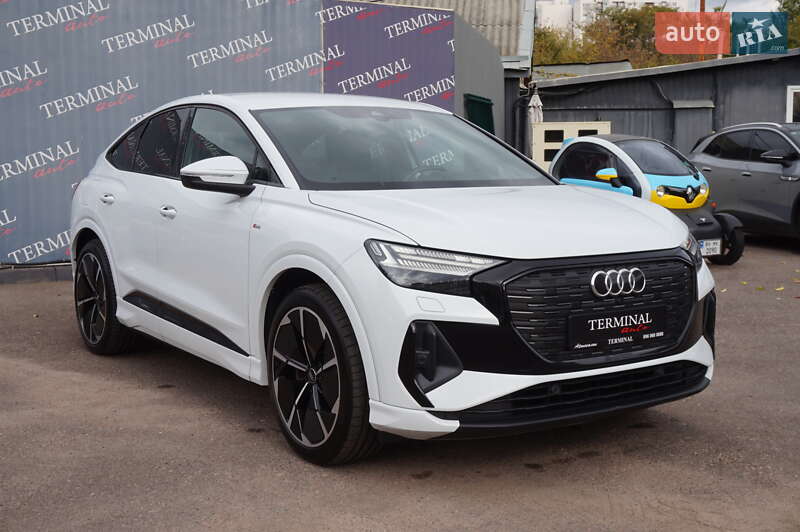 Позашляховик / Кросовер Audi Q4 Sportback e-tron 2022 в Одесі