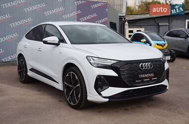 Внедорожник / Кроссовер Audi Q4 Sportback e-tron 2022 в 