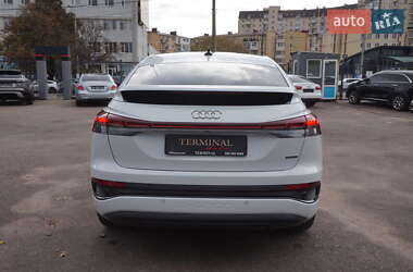 Внедорожник / Кроссовер Audi Q4 Sportback e-tron 2022 в 