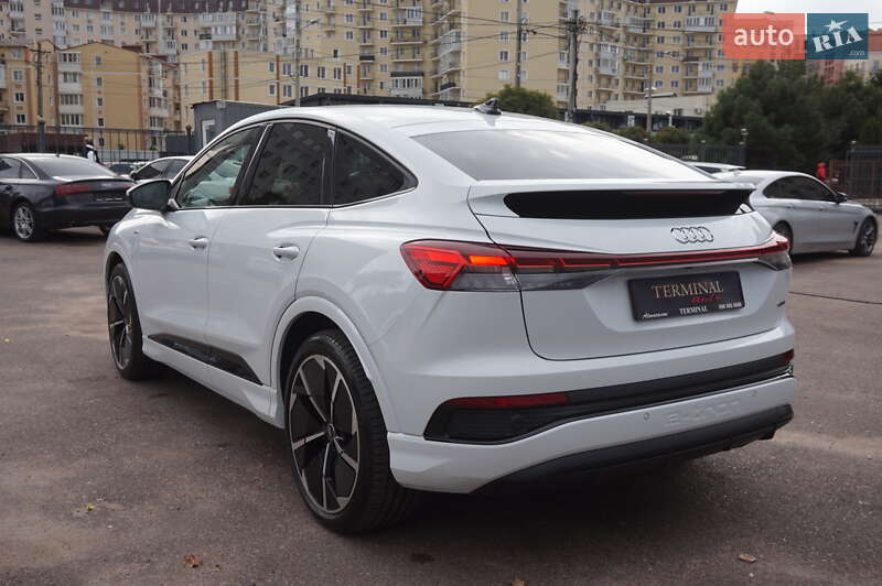 Позашляховик / Кросовер Audi Q4 Sportback e-tron 2022 в Одесі