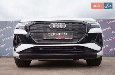 Внедорожник / Кроссовер Audi Q4 Sportback e-tron 2022 в 