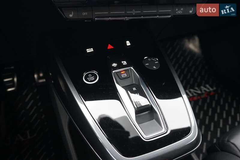 Позашляховик / Кросовер Audi Q4 Sportback e-tron 2022 в Одесі