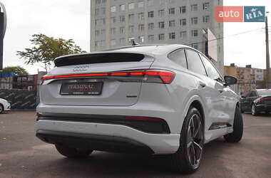 Внедорожник / Кроссовер Audi Q4 Sportback e-tron 2022 в 