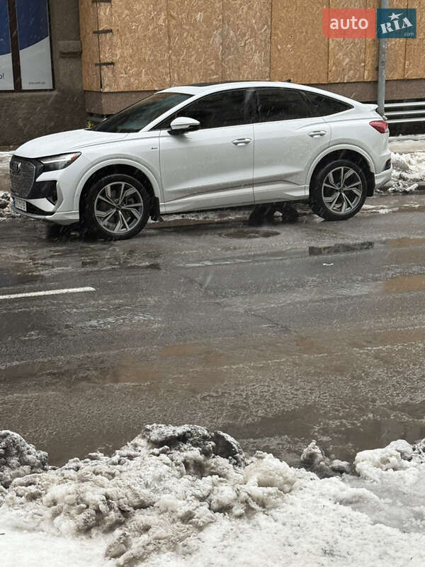Audi Q4 Sportback e-tron 2023