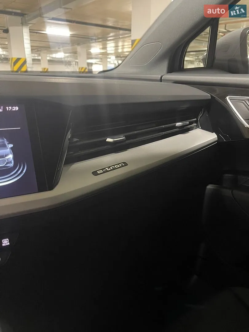 2023 Audi Q4 Sportback e-tron - мініатюра 31