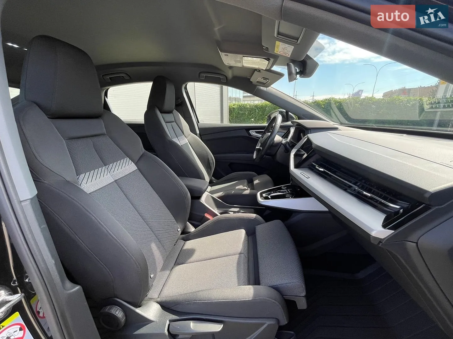 2022 Audi Q4 Sportback e-tron - мініатюра 12