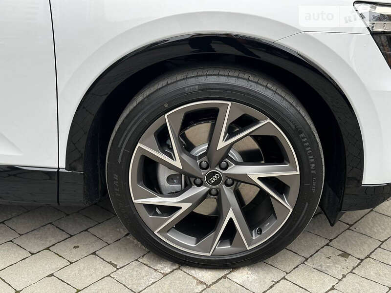 Внедорожник / Кроссовер Audi Q5 e-tron 2023 в Ивано-Франковске