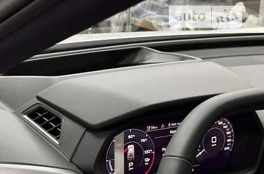 Позашляховик / Кросовер Audi Q5 e-tron 2024 в Києві