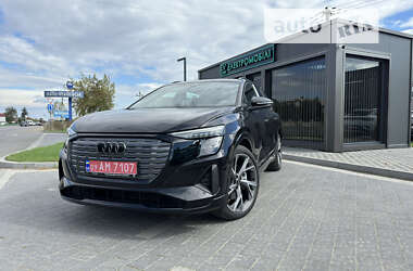 Внедорожник / Кроссовер Audi Q5 e-tron 2024 в 