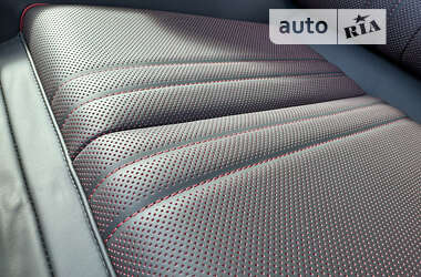 Внедорожник / Кроссовер Audi Q5 e-tron 2024 в 