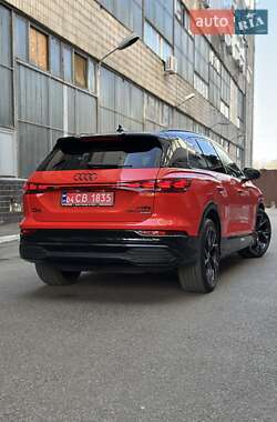 Внедорожник / Кроссовер Audi Q5 e-tron 2022 в 