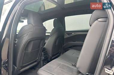 Внедорожник / Кроссовер Audi Q5 e-tron 2023 в 