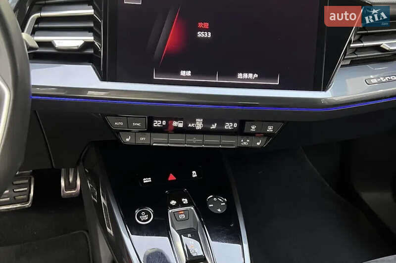Внедорожник / Кроссовер Audi Q5 e-tron 2022 в Львове