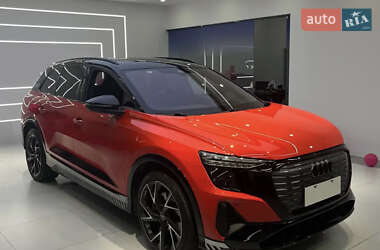 Внедорожник / Кроссовер Audi Q5 e-tron 2022 в Львове
