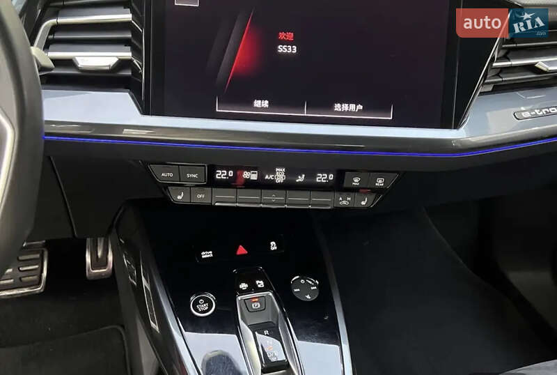 Внедорожник / Кроссовер Audi Q5 e-tron 2022 в Львове