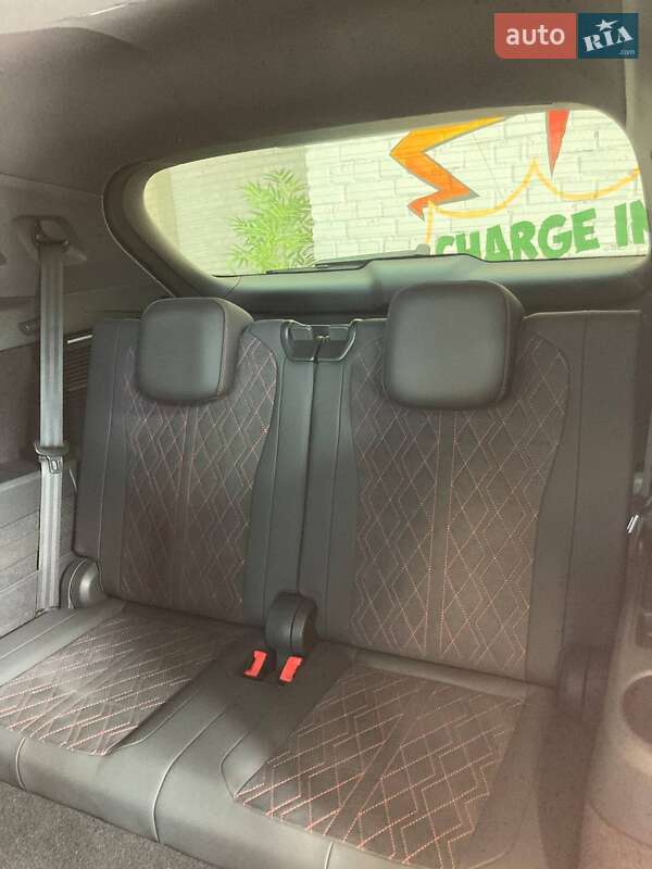 Внедорожник / Кроссовер Audi Q5 e-tron 2022 в Львове фото 24 Внедорожник / Кроссовер Audi Q5 e-tron 2022 в Львове