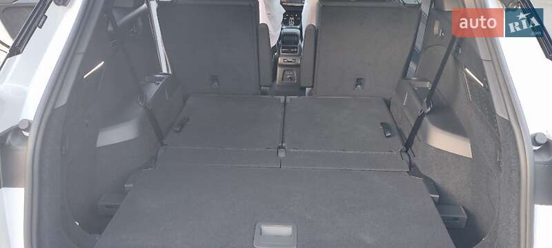 Позашляховик / Кросовер Audi Q5 e-tron 2024 в Києві