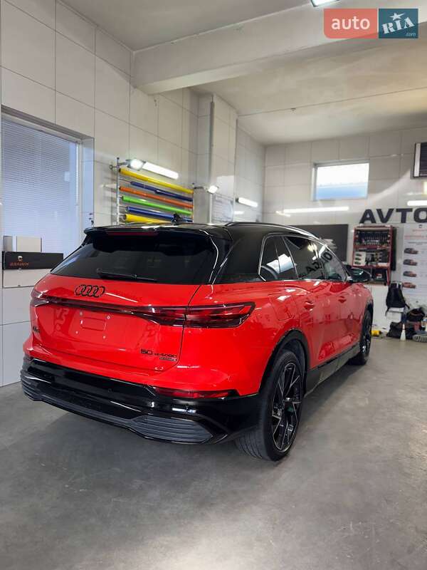Внедорожник / Кроссовер Audi Q5 e-tron 2022 в Киеве фото 4 Внедорожник / Кроссовер Audi Q5 e-tron 2022 в Киеве