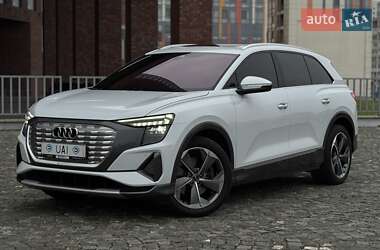 Позашляховик / Кросовер Audi Q5 e-tron 2022 в Києві