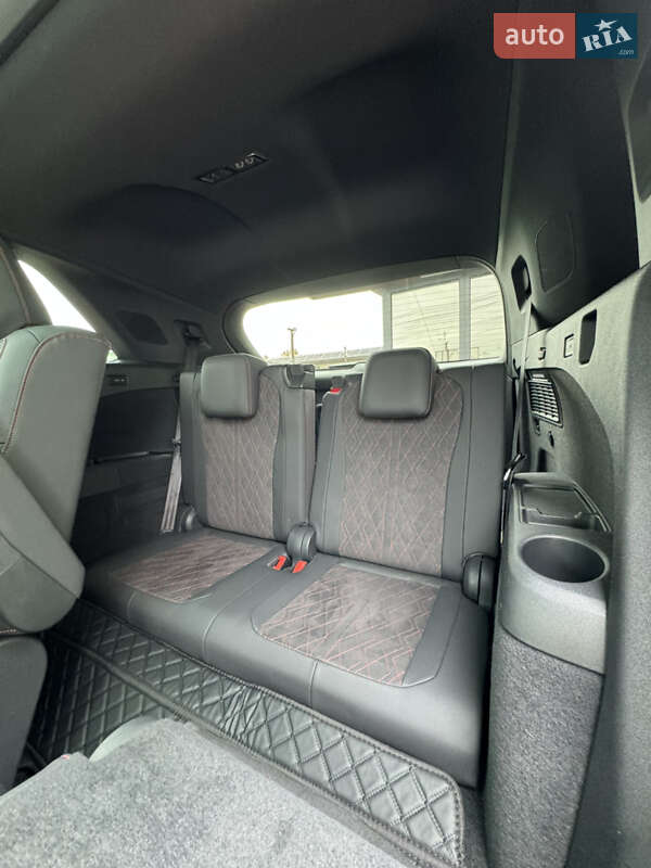 Внедорожник / Кроссовер Audi Q5 e-tron 2022 в Киеве фото 34 Внедорожник / Кроссовер Audi Q5 e-tron 2022 в Киеве