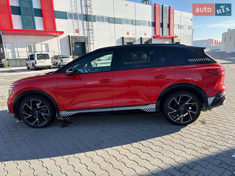 Внедорожник / Кроссовер Audi Q5 e-tron 2022 в Киеве фото 18 Внедорожник / Кроссовер Audi Q5 e-tron 2022 в Киеве