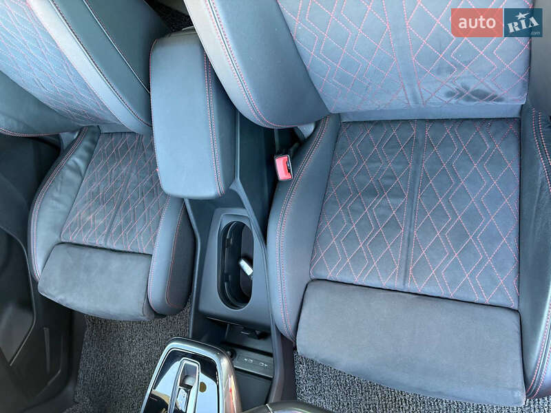 Внедорожник / Кроссовер Audi Q5 e-tron 2022 в Киеве фото 29 Внедорожник / Кроссовер Audi Q5 e-tron 2022 в Киеве