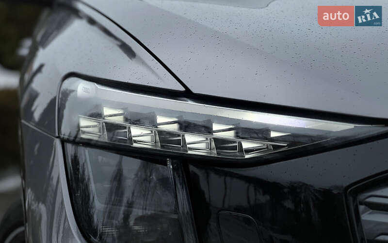 Внедорожник / Кроссовер Audi Q5 e-tron 2022 в Львове