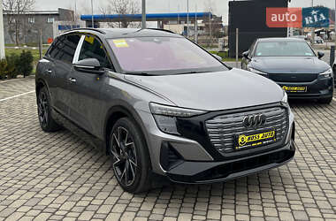 Внедорожник / Кроссовер Audi Q5 e-tron 2022 в Мукачево