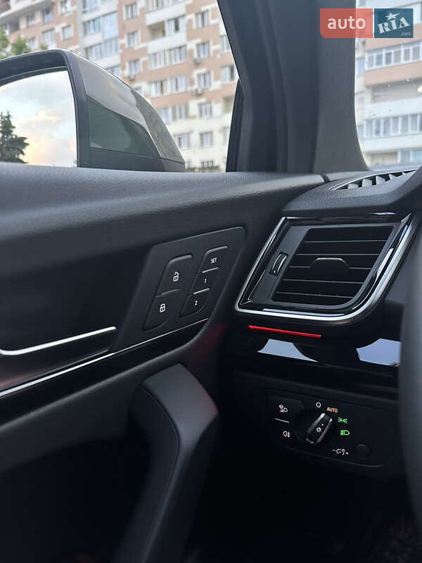Внедорожник / Кроссовер Audi Q5 Sportback 2023 в Львове