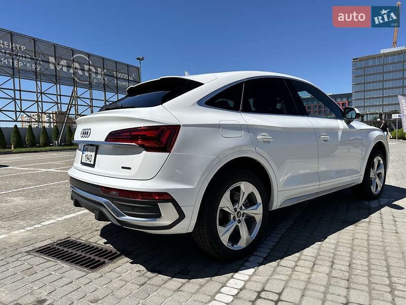 Внедорожник / Кроссовер Audi Q5 Sportback 2022 в Львове