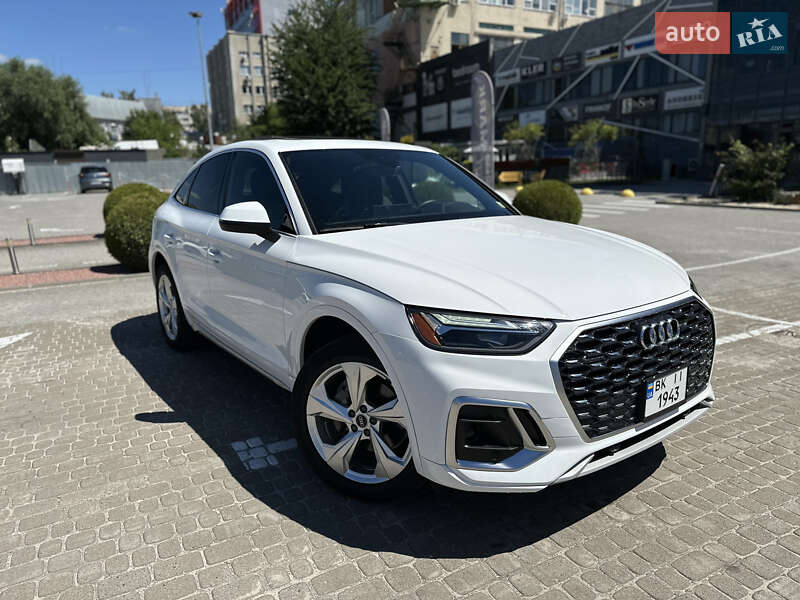 Внедорожник / Кроссовер Audi Q5 Sportback 2022 в Львове