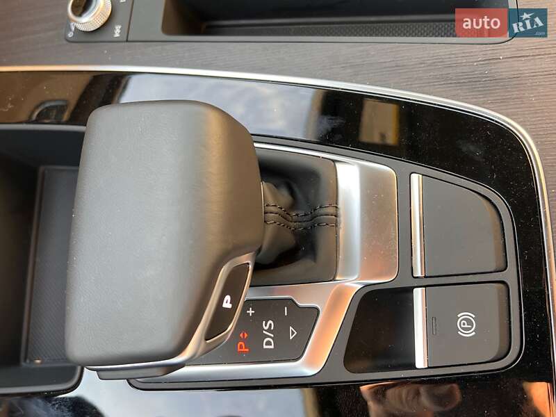 Внедорожник / Кроссовер Audi Q5 Sportback 2023 в Киеве